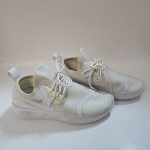 Nike Lunarcharge Ladies Training Running Shoes White/Cream Size US 7 EUR 38